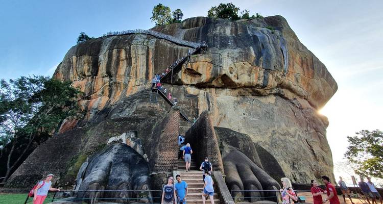 Circuit essentiel de 7 jours en voiture privée au Sri Lanka - Payless tours india 2