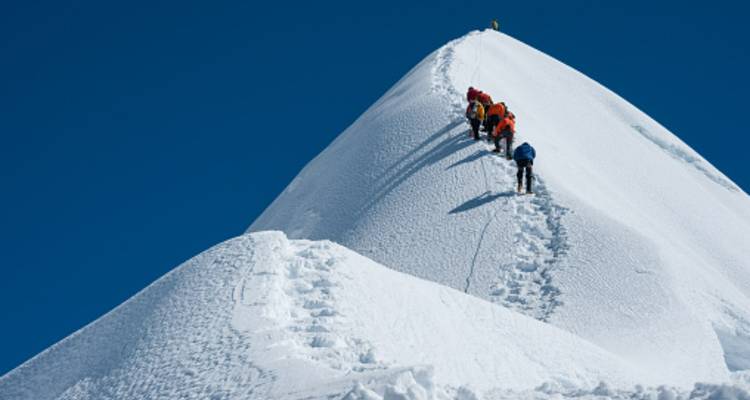 Vuelta a la cumbre del pico de la isla en helicóptero - Sherpa Expedition Teams 2