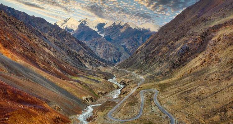 Pakistan Expedition - Intrepid Travel 3
