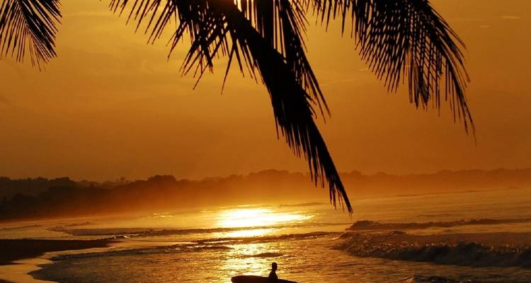 Surf Costa Rica (Bajo petición) - Destination Services Costa Rica 3
