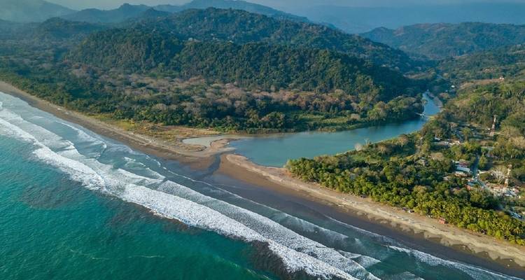 Surf Costa Rica (Bajo petición) - Destination Services Costa Rica 8