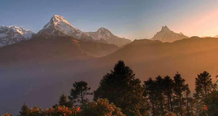 Excursionismo rápido al campamento base del Annapurna - Sherpa Expedition Teams 1