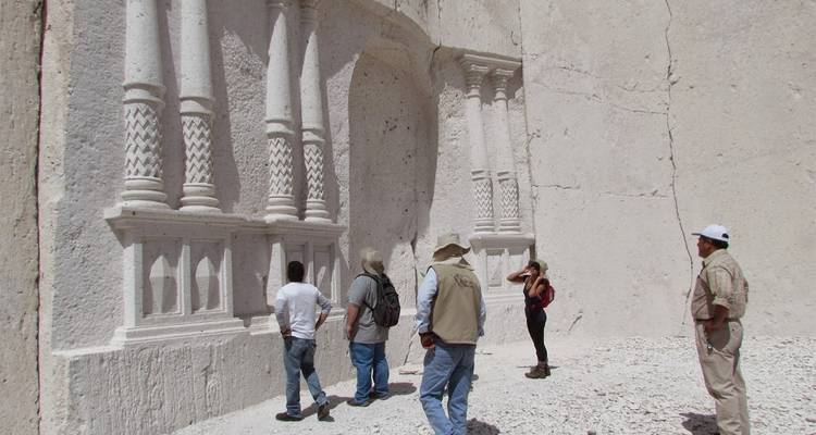 5 días Arequipa y Cañón del Colca y Piedra de Sillar y Laguna de Salinas - PVTravels 1