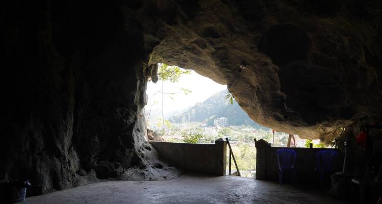 Group Tour - Cat Ba Trekking & Kayaking 3 days 2 nights - Mr Linh's Adventures 2