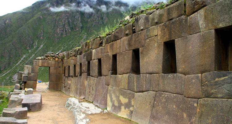 Valle Sagrado de los incas - Servicio para grupos - Inkayni Peru Tours 8