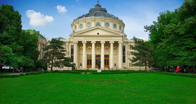 Celebra el Año Nuevo en Bucarest - World Synergy Travel 4