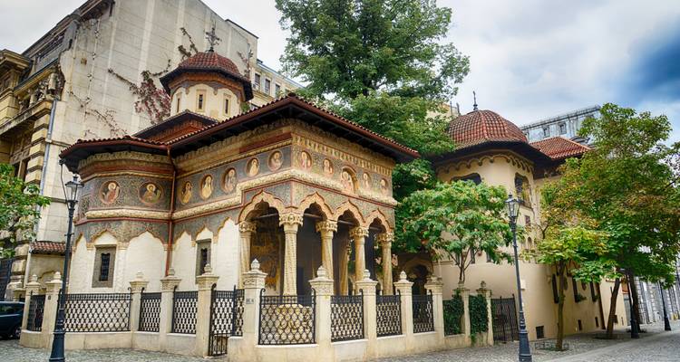 Celebra el Año Nuevo en Bucarest - World Synergy Travel 6