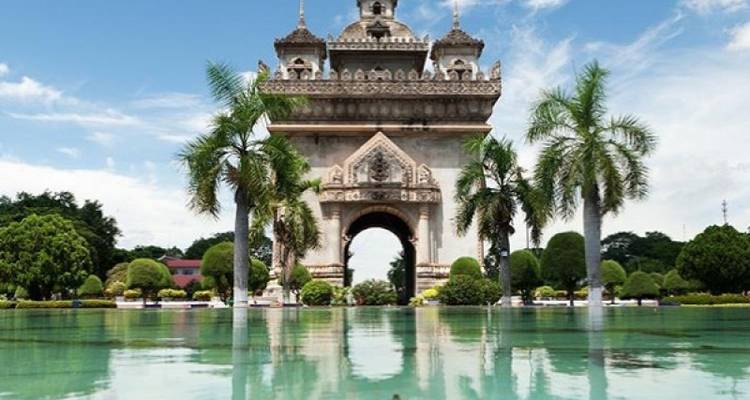 L'INCROYABLE TOUR DU LAOS PREMIUM - Tweet World Travel 3