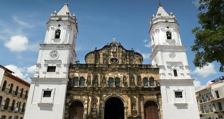 Pase de viaje de Ciudad de Panamá a Bogotá - Bamba Travel 3