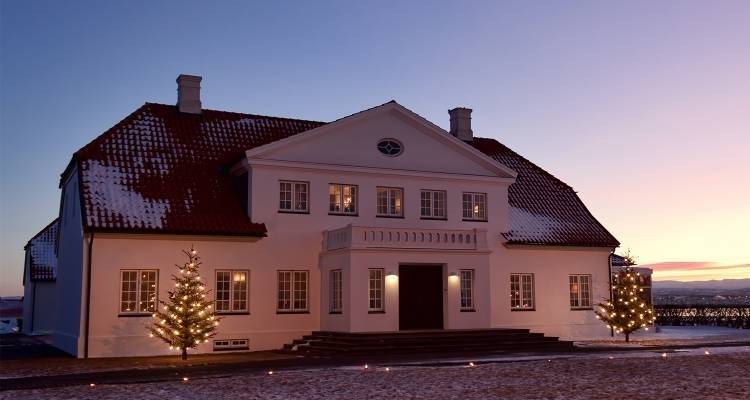 Christmas Land Of The Northern Lights - 5 days - On The Go Tours 2