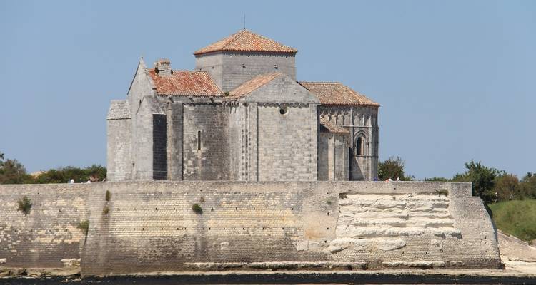 Cruise through the Aquitaine Region from Bordeaux to Royan, along the Gironde Estuary and the Garonne and Dordogne Rivers (port-to-port cruise) - CroisiEurope River Cruises 6