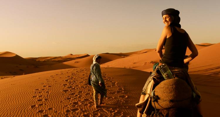 Circuit de 2 jours de Marrakech au désert de Zagora via l'Atlas et la vallée du Draa : Glamping à Erg Lihoudi - Circuit privé - Explore Morocco Travel 1
