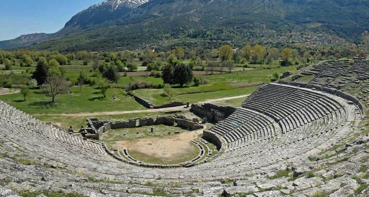 Lovely tour in Greece: UNESCO sites and other top destinations on a 7-days tour from Igoumenitsa - Monterrasol Travel 6