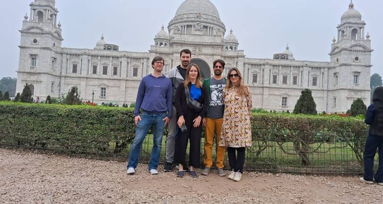 Expreso cultural: de las ciudades coloniales a las aldeas tribales - Agora Voyages OPC Pvt Ltd 2