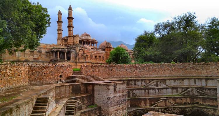 Circuit de 11 jours en Inde pour vivre des expériences spirituelles et culturelles - IHCT Heritage & Adventure  Tours 2