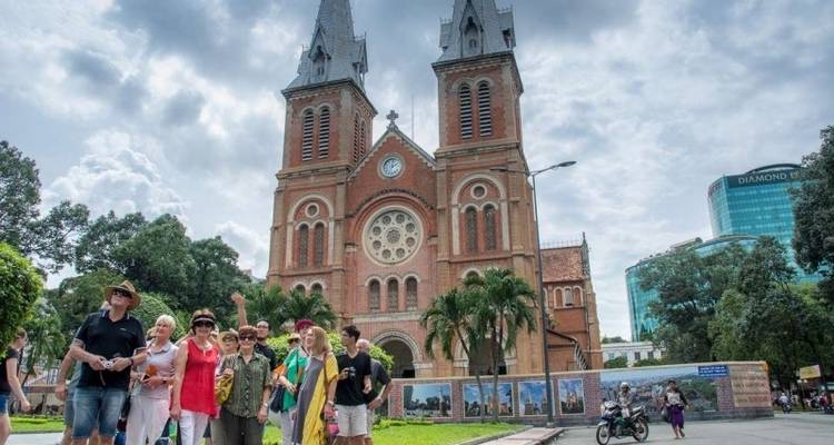 Viaje de aventura en grupo pequeño - Descubrimiento de Vietnam - Tweet World Travel 1