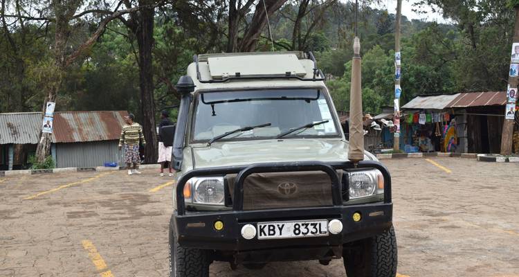 08 Days Kenya Lodge  Safari 4x4 Jeep - Pam Tours and Travel  10