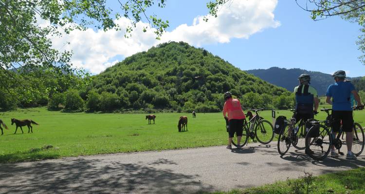 Cyclisme dans les Balkans ( 4 Pays Albanie, Macédoine du Nord, Kosovo, Monténégro) - Cycle Albania 3