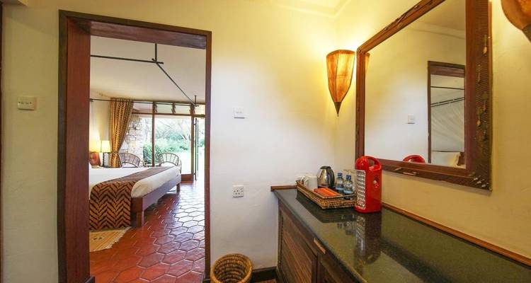 Safari en avión de 4 días por el Masai Mara - Keekorok Lodge - Africa Venture Safaris 1