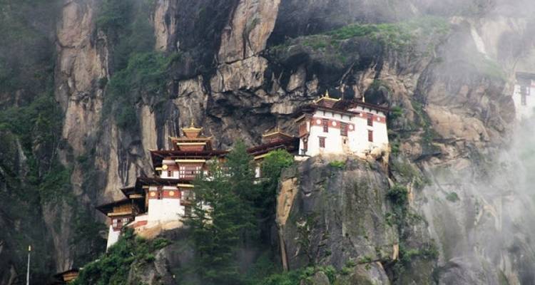 VIAJE CULTURAL PREMIUM POR BHUTÁN: LAS DELICIAS DE SHANGRILA - Tweet World Travel 3