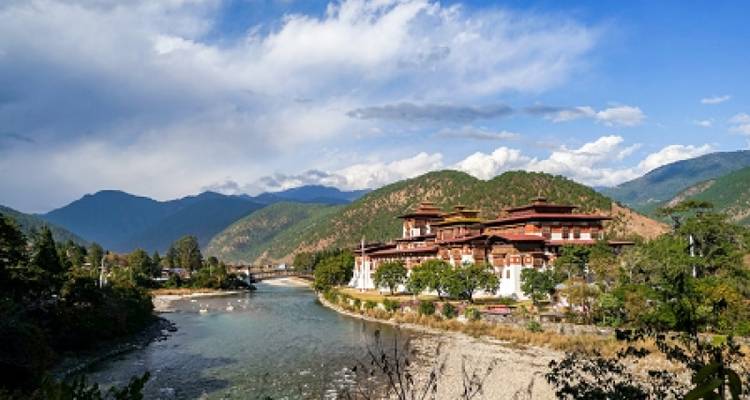 VIAJE CULTURAL PREMIUM POR BHUTÁN: LAS DELICIAS DE SHANGRILA - Tweet World Travel 7