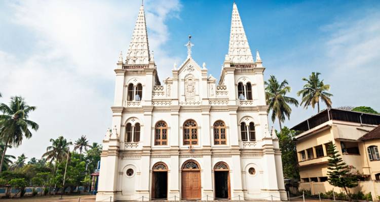 Kerala Backwaters and Wildlife Tour - UncleSam Holidays 6