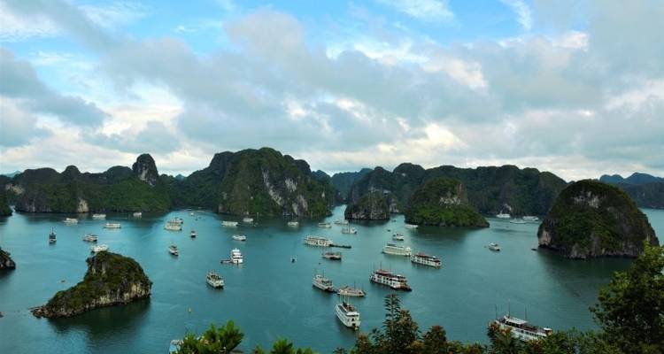 BEST OF VIETNAM, LAOS & CAMBODIA TOUR | SMALL‑GROUP HIGHLIGHTS EXPERIENCE - Tweet World Travel 1