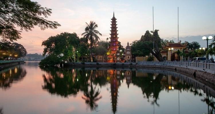 BEST OF VIETNAM, LAOS & CAMBODIA TOUR | SMALL‑GROUP HIGHLIGHTS EXPERIENCE - Tweet World Travel 4