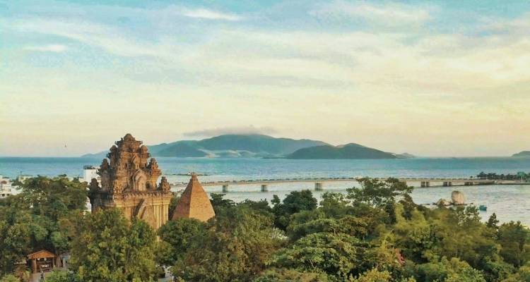 BEST OF CENTRAL & SOUTHERN VIETNAM TOUR - Tweet World Travel 1
