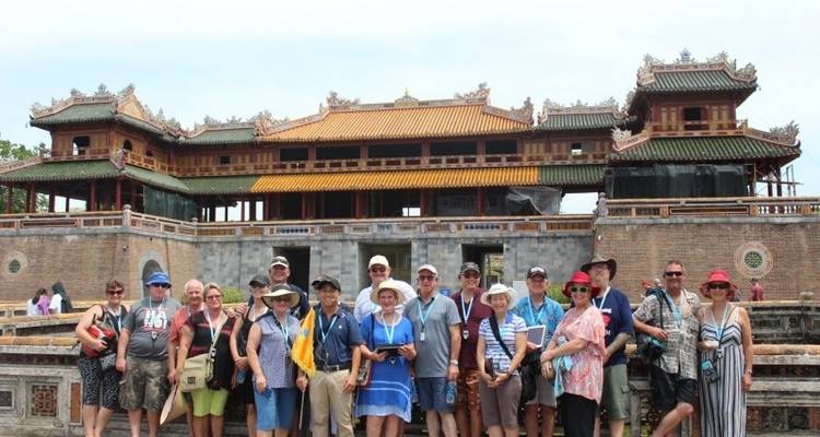 VIETNAM HIGHLIGHTS TOUR - Tweet World Travel 10