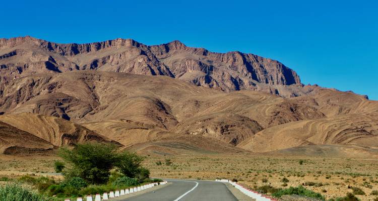 Circuito privado de 4 días de Agadir a Marrakech con noche en campamento de lujo en el desierto de Erg Chegaga - circuito privado - Explore Morocco Travel 9