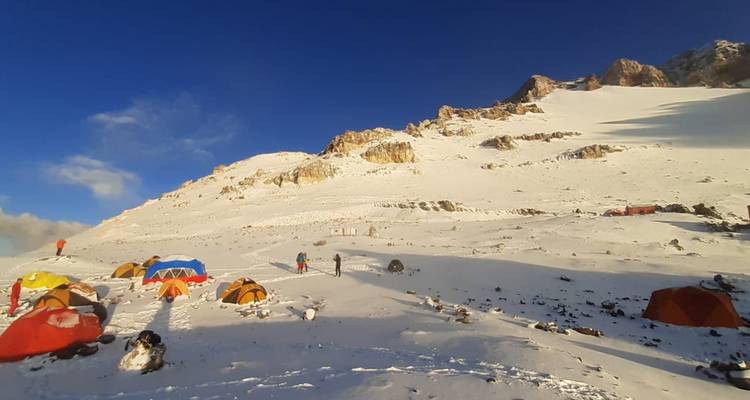 Route à 360° - Sommet de l'Aconcagua - Unu Raymi Expeditions 10