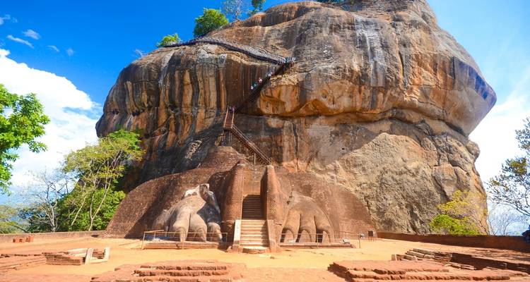 Tour to Sri Lanka - UncleSam Holidays 6