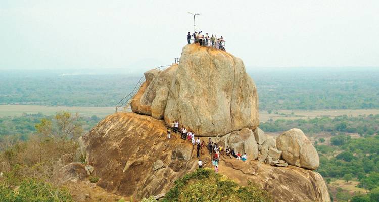Highlights Tour of Sri Lanka - UncleSam Holidays 3