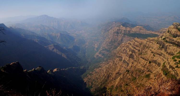De Bombay a Mahabaleshwar retiro de gozo - Agora Voyages OPC Pvt Ltd 6