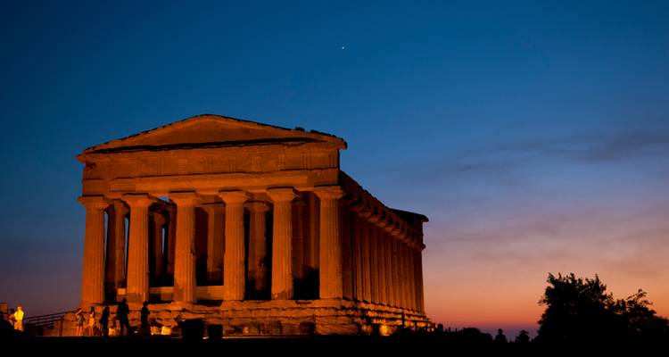 New Year's Eve with Sicilian Secrets 25/26 - 8 Days in Sicily - Dimensione Sicilia - Dimsi Incoming Operator Srl  1