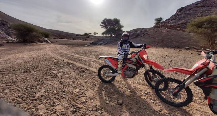 5 jours et 4 nuits d'aventure KTM- Désert de Ouarzazate à Iriki et Erg Chigaga : Explorez la fameuse route du Dakar- Ralley. - Explore Morocco Travel 1