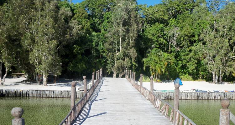 A beautiful escape to the little corner of paradise: Manambato - Green Island Discovery 7