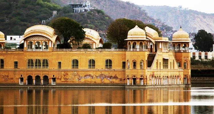 Splendors of the North - Taj, Ghats & Tiger ! - MTA Destination Management Company 10