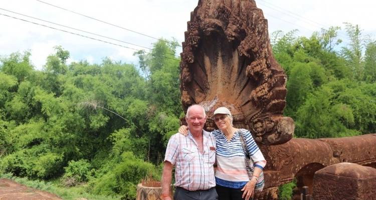 CAMBODIA DISCOVERY SMALL GROUP TOUR - Tweet World Travel 1