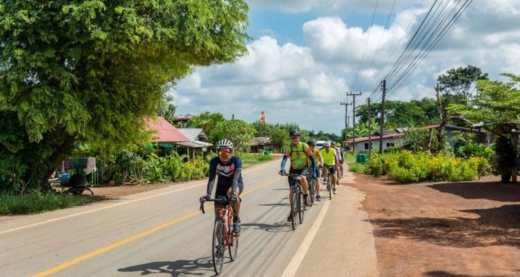 THAILAND, CAMBODIA & VIETNAM CYCLING TOUR - Tweet World Travel 6
