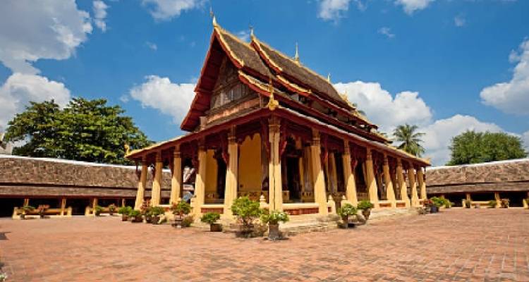 THE SPIRITS OF LAOS TOUR - Tweet World Travel 6