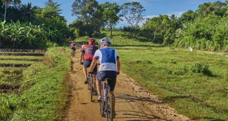 14-DAY LAOS & VIETNAM BIKE TOUR - Tweet World Travel 7