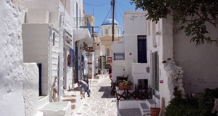10 Day Island Tour in Milos, Naxos, Santorini to enjoy the Endless Blue! - Private Tours Greece 9