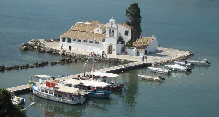13 Day Island Tour in Mykonos, Santorini, Crete & Corfu - Private Tours Greece 9