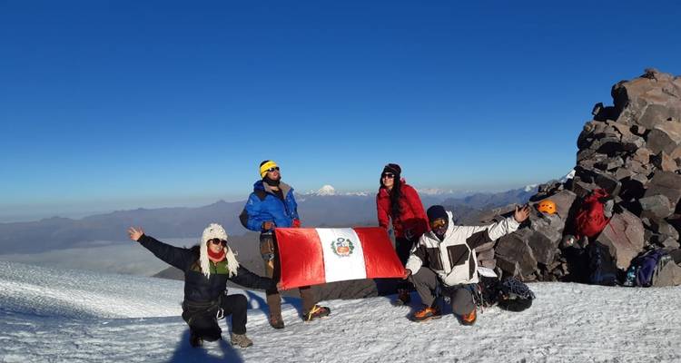 Trek & Climb: Glacier Velo de la Novia (5,269m) – 4 Days - Unu Raymi Expeditions 2