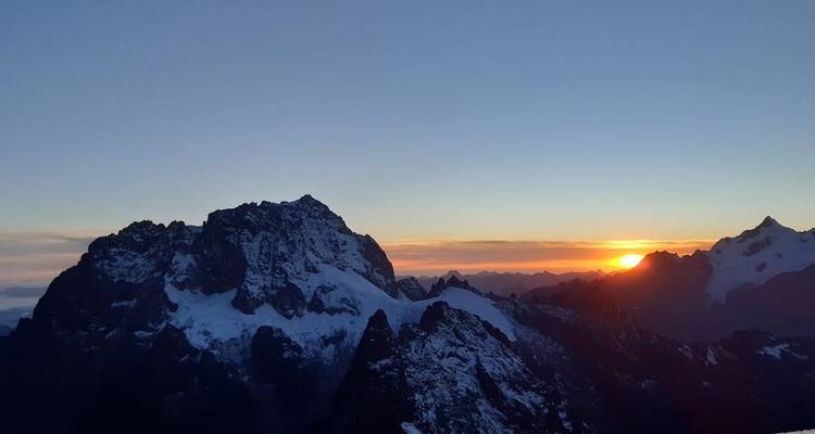 Trek & Climb: Glacier Velo de la Novia (5,269m) – 4 Days - Unu Raymi Expeditions 6