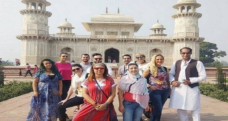 Visite privée de nuit du Taj Mahal et d'Agra au départ de Delhi - Aalin Tours 10
