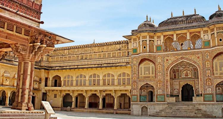 Architecture détaillée du fort d'Amer.