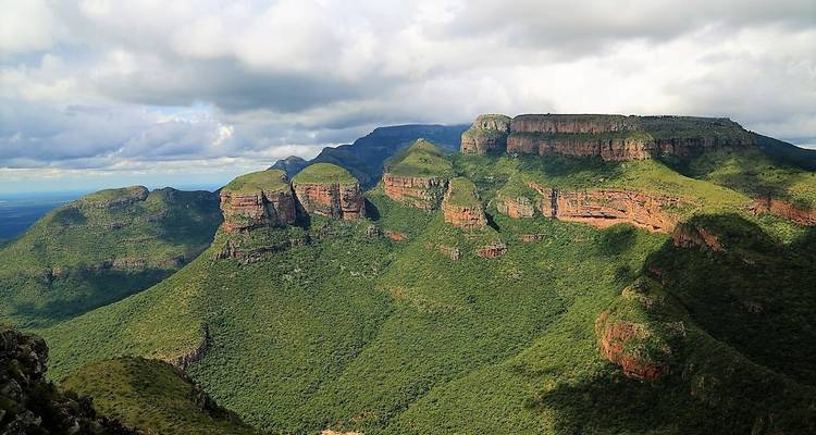 21-day Victoria Falls to Serengeti (Camping) - Acacia Adventure Holidays 7
